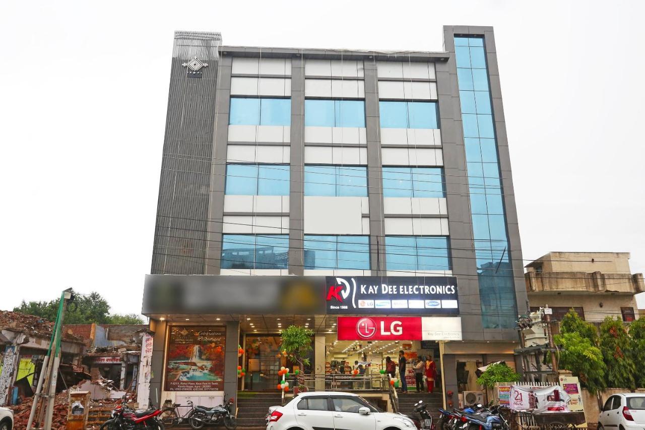 Oyo 18422 Central Grand Belanganj Экстерьер фото